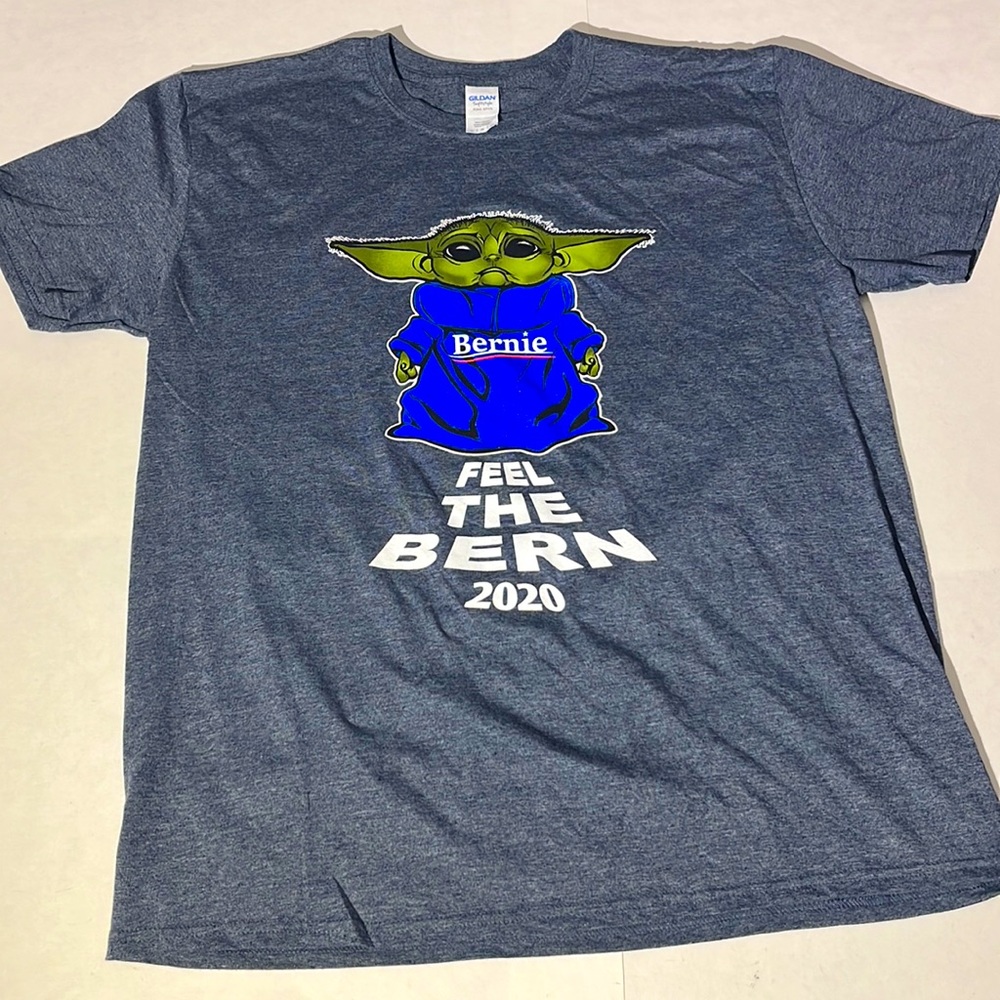 Bernie Sanders Feel The Bern 2020 Yoda t-shirt medium and XL NEW unisex